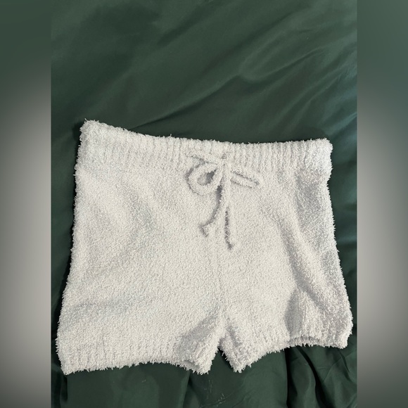 NWT Knit Top/Shorts Set - Picture 8 of 13